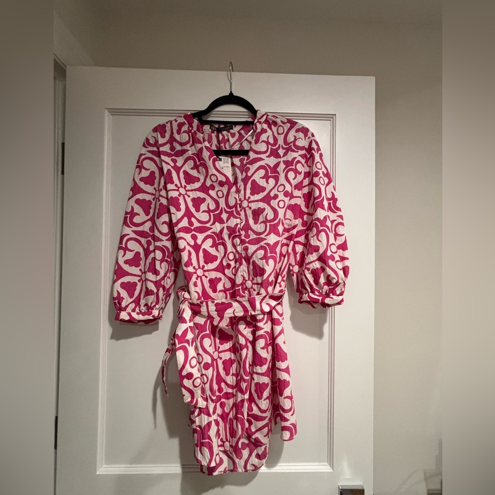 Zara Pink and White Abstract Dress